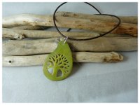 66.collier arbre de vie 30€